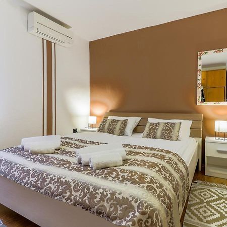 City Center 3 Bedroom Apartment Vrsar Extérieur photo